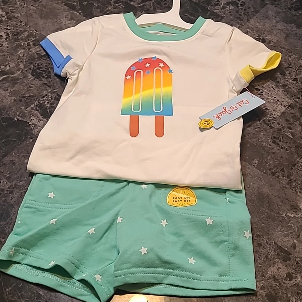 New with tags! Cat & Jack Kids 2T shorts & matching tshirt pajamas set